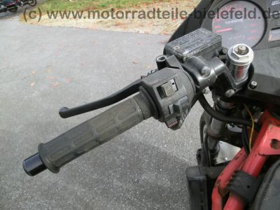 Honda_VF_400_F_NC13_nackt_mit_orig__Auspuff_HM_KE7_K_-_wie_VT_500_E_PC11_VF_500_F_F2_PC12_VF_750_F_RC15_51.jpg