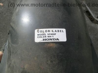 Honda_VF_400_F_NC13_nackt_-_wie_VT_500_E_PC11_VF_500_F_F2_PC12_VF_750_F_RC15_20.jpg