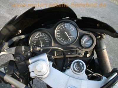 Yamaha_FZR_600_3HE_schwarz-grau_Doppel-Scheinwerfer_crash_Motor_OK_41.jpg