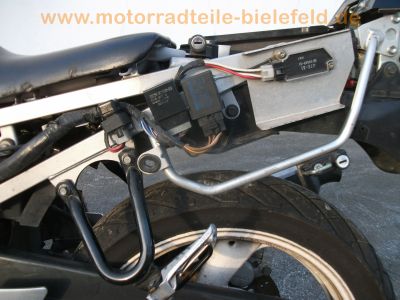 Yamaha_FZR_600_3HE_schwarz-grau_Doppel-Scheinwerfer_crash_Motor_OK_9.jpg
