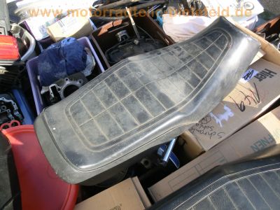 Honda_CB_250_RS_MC02_DELUXE_Ersatzteile_spares_spare_parts_Neuteile_Tank_Motor_Auspuff_Sitz_etc__47.jpg