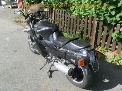 Kawasaki_GPZ_1000_RX_grau_Seitenschaden_ZXT00A_Extras_-_wie_ZX-10_ZXT00B_GPZ_900_750_R_ZX_900_A_104.jpg