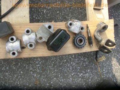 Kawasaki_KZ_650_B_Ersatz-Teile_spares_spare_parts_-_Sitzbank_Zylinder-Kopf_Vergaser_23.jpg