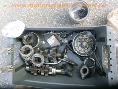 Kawasaki_KZ_650_B_Ersatz-Teile_spares_spare_parts_-_Sitzbank_Zylinder-Kopf_Vergaser_40.jpg