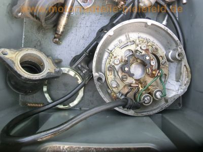 Kawasaki_KZ_650_B_Ersatz-Teile_spares_spare_parts_-_Sitzbank_Zylinder-Kopf_Vergaser_41.jpg