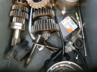 Kawasaki_KZ_650_B_Ersatz-Teile_spares_spare_parts_-_Sitzbank_Zylinder-Kopf_Vergaser_42.jpg