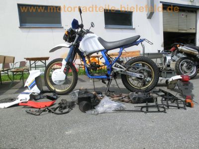 Honda_NX_650_Dominator_RD02_weiss_Hauptstaender_GIVI_Koffer-Traeger_-_wie_XR_SLR_FMX_650_RD06_RD08_RD09_Vigor_39.jpg