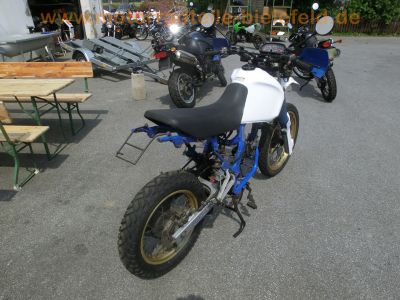 Honda_NX_650_Dominator_RD02_weiss_Hauptstaender_GIVI_Koffer-Traeger_-_wie_XR_SLR_FMX_650_RD06_RD08_RD09_Vigor_99.jpg