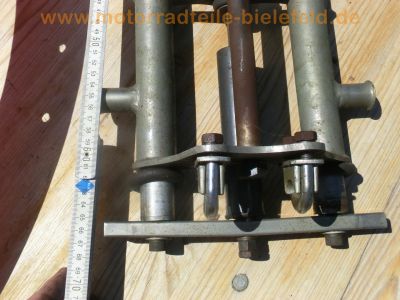 Bahnsport_Speedway_Grasbahn_Sandbahn_Ersatz-Teile_spares_spare-parts_Rahmen_Gabel_Tank_Schwinge_Fender_z_B__Maico_GM_JAWA_500_25_.jpg