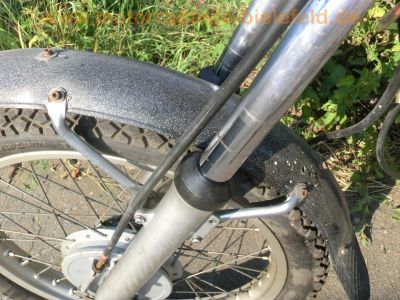 Honda_SL_250_1975_Enduro_Scrambler__-_wie_CL_TL__XL_CB_70_90_100_125_175_185_200_250_350_K_27_.jpg