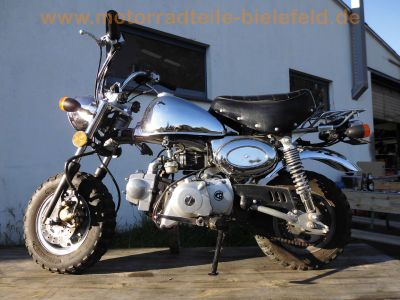 Skyteam_ST_110_-_8_CHROM_Mokick_Monkey_125_-_Nachbau_Replica_Honda_Z_50_Monkey_ST_50_DAX__25.jpg