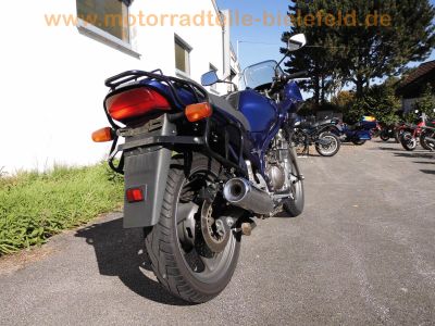 Yamaha_XJ_600_S_4BR_Diversion_blau_Hepco-Becker_Koffer-System_-_wie_XJ_600_N_4LX_RJ01_43.jpg