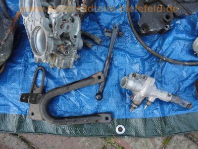 Yamaha_RD_500_LC_YPVS_1GE_Ersatz-Teile_spare-parts_-_wie_47X_RD_350_YPVS_1WW_31K_TDR_250_139.jpg