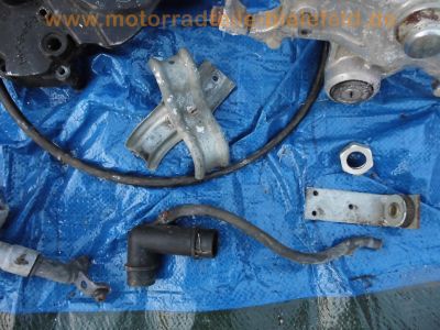 Yamaha_RD_500_LC_YPVS_1GE_Ersatz-Teile_spare-parts_-_wie_47X_RD_350_YPVS_1WW_31K_TDR_250_140.jpg