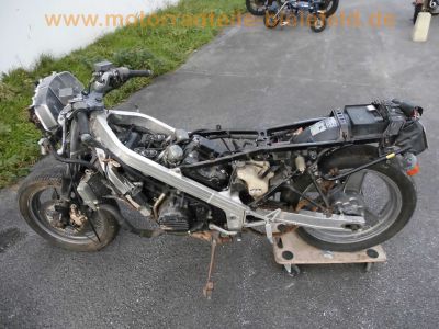 Honda_VFR_750_F_RC24_nackt_Ersatz-Teile_spare-parts_-_wie_RC36_CBR_600_1000_F_39.jpg