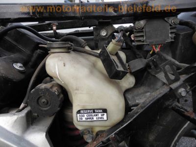 Honda_VFR_750_F_RC24_nackt_Ersatz-Teile_spare-parts_-_wie_RC36_CBR_600_1000_F_46.jpg