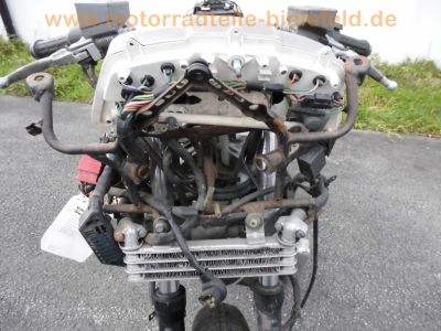 Honda_VFR_750_F_RC24_nackt_Ersatz-Teile_spare-parts_-_wie_RC36_CBR_600_1000_F_9.jpg