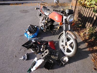 Honda_CB_250_N_rot_Wrack_Gepaecktraeger_27PS_Nockenwelle_-_ggf__44PS_CB_CM_CMX_400_450_N_T_S_6.jpg