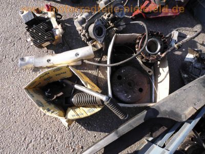 Honda_CB_400_N_rot_Michel_Ersatzteile_spare-parts_-_wie_CM_CB_250_400_450_T_N_16.jpg