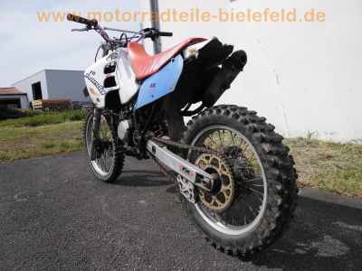 Honda_CR_125_250_Vollcrosser_Fahrwerk_mit_Motor_aus_Yamaha_DT_125_R_Typ_4BL_2.jpg