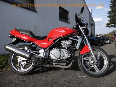 Kawasaki_ER-5_rot_Crash_ER_500_A_Twister_-_wie_EX_GPZ_EN_KLE_500_Twin_5.jpg