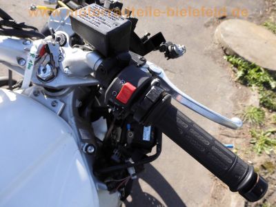 Yamaha_FJR_1300_RP04_weiss_Sturz_-_wie_RP08_RP11_RP13_44.jpg