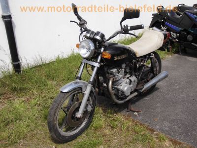 Suzuki_GS_400_E_Twin_Klassiker_Giuliari_Sitzbank_weiss_sonst_Original-Zustand_4.jpg