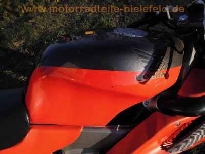 Honda_NSR_125_R_JC22_rot_2-Takter_-_wie_JC20_CBR_125_R_JC34_JC39__12.jpg