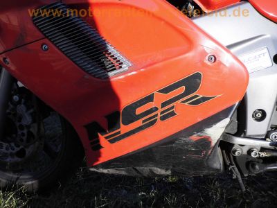 Honda_NSR_125_R_JC22_rot_2-Takter_-_wie_JC20_CBR_125_R_JC34_JC39__39.jpg