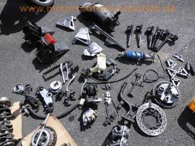 Honda_CB-1_CB400F_NC27_kleine_Hornet_Ersatzteile_spare-parts_-_wie_CBR_400_RR_16.jpg