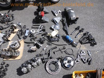 Honda_CB-1_CB400F_NC27_kleine_Hornet_Ersatzteile_spare-parts_-_wie_CBR_400_RR_18.jpg