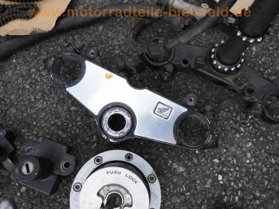 Honda_CB-1_CB400F_NC27_kleine_Hornet_Ersatzteile_spare-parts_-_wie_CBR_400_RR_55.jpg