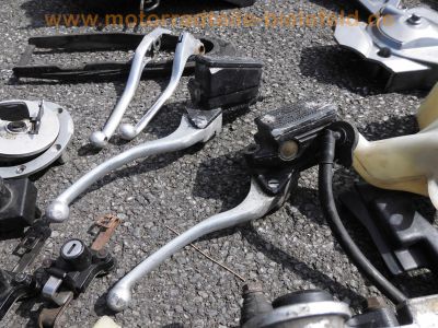 Honda_CB-1_CB400F_NC27_kleine_Hornet_Ersatzteile_spare-parts_-_wie_CBR_400_RR_71.jpg