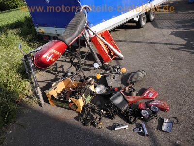 Yamaha_XS_400_OHC_2A2_rot_Cup_Ersatz-Teile_-_wie_RD_XS_125_200_250_350_360_6.jpg