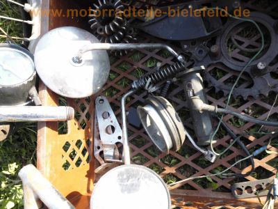 Honda_CB_350_F_Four_rot_FZR-Gabel_Ersatz-Teile_spare-parts_-_wie_CB_400_500_550_750_F_Four__69.jpg
