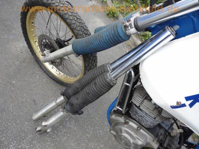 Suzuki_DR_600_DAKAR_SN41A_Enduro_Ersatz-Teile_spare-parts_-_wie_DR_250_500_650_750_S_RSE_176.jpg