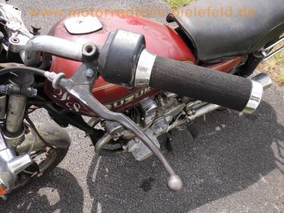 Suzuki_GS_550_L_Chopper_rot_Sturzbuegel_-_wie_GS_400_500_550_750_1000_D_E_T_L__84.jpg