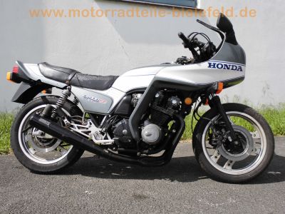 Honda_CB_900_F2_SC09_Boldor_4-1_Auspuff_Eagle_MACH1_-_wie_CB_750_900_F_F2_KZ_SC01_RC01_RC04_45.jpg