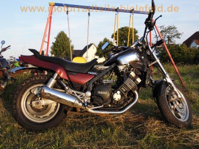 Yamaha_FZX_700_FAZER_1UG_Canada-Modell_Dragster_Muscle-Bike_-_wie_FZ_FZX_750_-_kleine_V-Max_1200_109.jpg