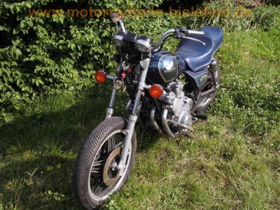 Honda_CB_750_C_RC06_Custom_Chopper_4-4_Auspuff_Schuh-Koffersystem_-_wie_CB_650_750_900_C_KZ_RC01_108.jpg