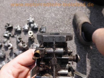Oldtimmer_Vergaser_und_Ersatzteile_carbs_and_spare-parts_von_BING_PALLAS_Gurtner_F_S_Fichtel_und_Sachs-Motor_11.jpg