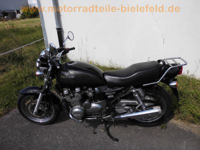 Kawasaki_ZR_750_C_D_Zephyr_C4_EZ98_1_Hd__Speichenraeder_bi-color_Lack_Extras_-_wie_ZR_550_1100_7.jpg