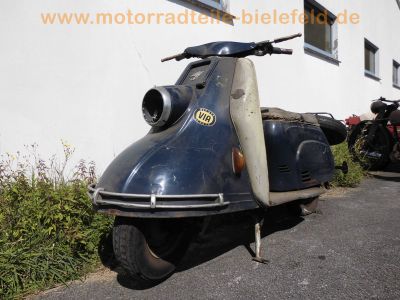 Heinkel_Roller_103_A1_174ccm_-_wie_101_A0_102_A1_103_A2__2.jpg