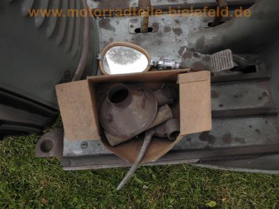 Hans_Glas_Goggo_200_Motor-Roller_Oldtimer_Veteranen-Roller_Bj__1955_mit_ILO-Motor_M_200_V_-_wie_Goggo_125_150__17.jpg