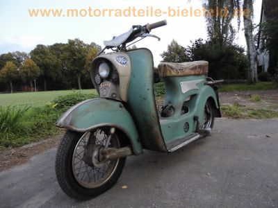 Lohner_Sissy_50_Moped-Roller_aus_Oesterreich_38.jpg