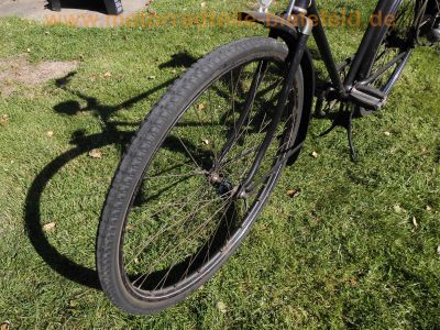 Miele_Oldtimer-Fahrrad_mit_Victoria_Hinterrad-Hilfsmotor_40.jpg