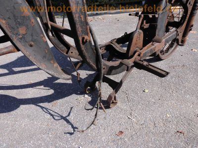 Puch_200_Oldtimer-Wrack_Bj__ca__1938_6PS_Doppelkolben-Motor_-_wie_Puch_125_150_175_220_250_350_SV_SGS_TL_TF_19.jpg