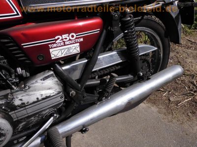 Yamaha_RD_250_Typ_522_Zweitakt-Zweizylinder_rot_-_wie_521_1A1_RD_200_400_DX_11.jpg