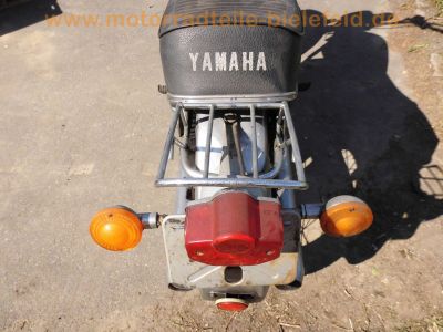 Yamaha_RD_250_Typ_522_Zweitakt-Zweizylinder_rot_-_wie_521_1A1_RD_200_400_DX_8.jpg