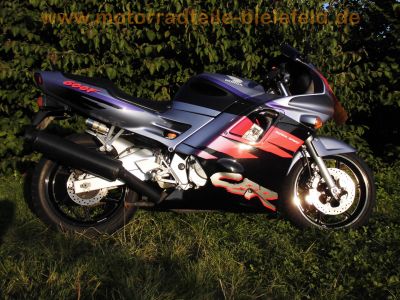 Honda_CBR_600_F_F2_PC25_hellblau_sehr_gepflegt_26tkm_-_wie_PC31__1.jpg